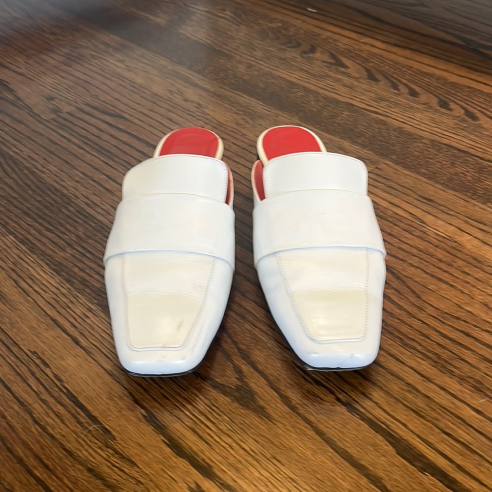 Dorateymur Filiskiye White Napa Leather Mule.
